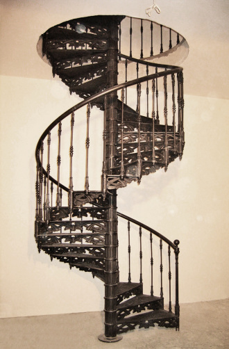 Чугунная винтовая лестница №5