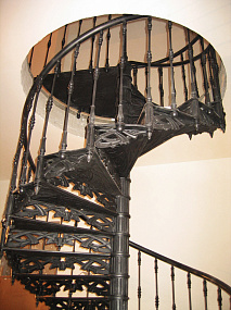 Чугунная винтовая лестница №5