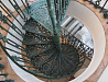 Частный дом М.О. винтовая лестница,ограждение маршевой лестницы,ограждение балюстрады